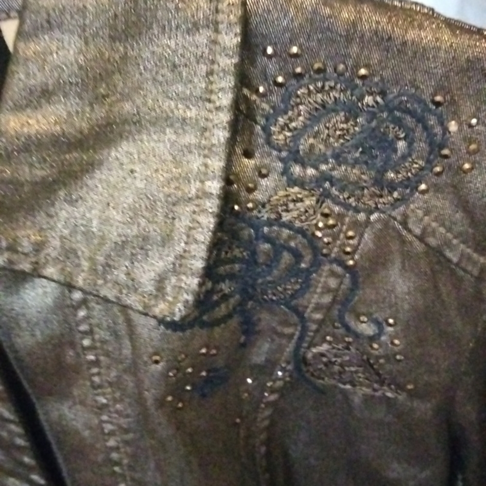 Jacket - Picture 2 of 6